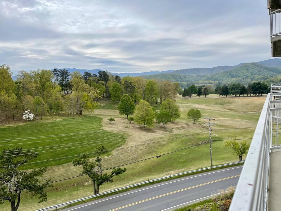Amazing Mountain Views, 5 Min To Dollywood&Parkway Appartement Pigeon Forge Buitenkant foto